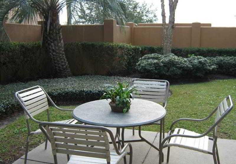 Courtyard Beaumont Otel Dış mekan fotoğraf